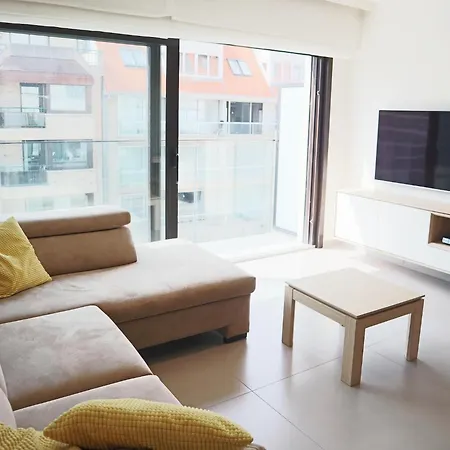 Embassy 288 With A Location * Nieuwpoort